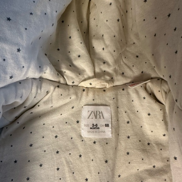 Zara baby hooded faux fur bodysuit - Picture 3 of 5
